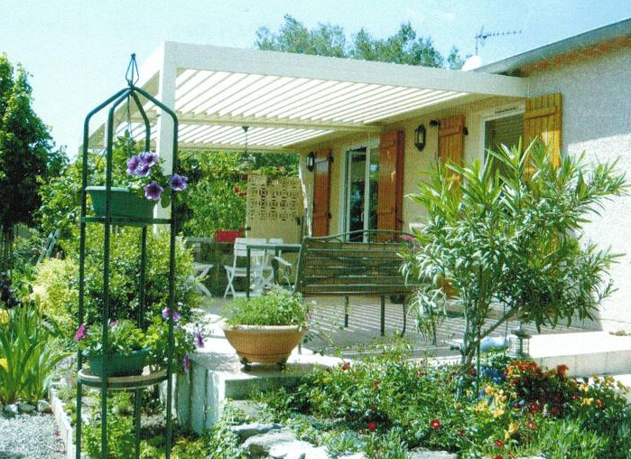 Pergola bioclimatique La Cavalerie